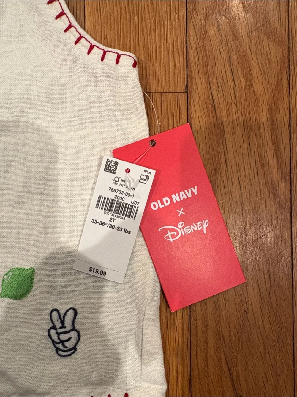 Old Navy x Disney Sleeveless Linen-Blend Top with Minnie & Fruit Embroidery